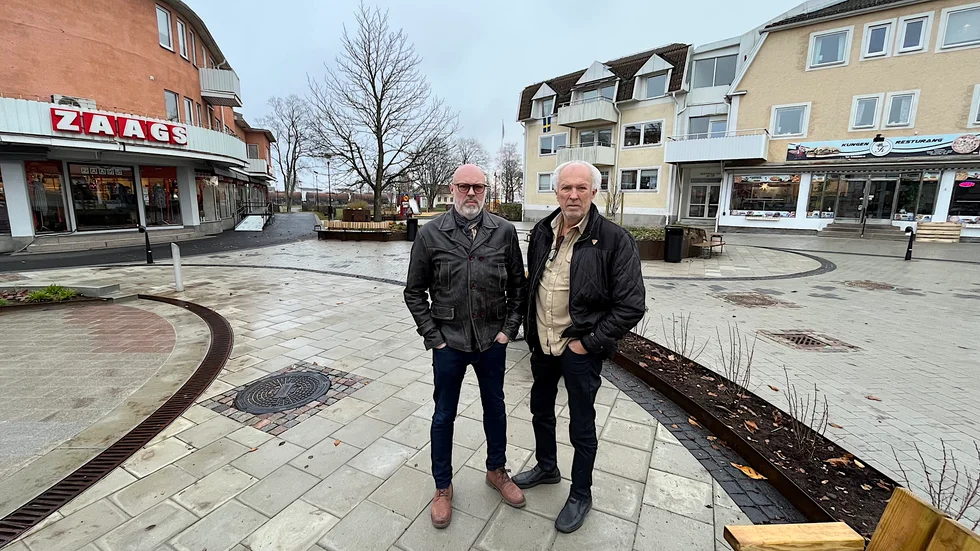 Johan Gardelöf och Lars Gardelöf konstaterar att försäkringsbolaget har blandat ihop Zaags och Kungen. "Då har de med andra ord inte varit här och tittat."