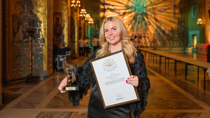 I våras utsågs Madelene Törnblom, 26, till Årets Unga Företagare i Uppsala. På lördagskvällen fick hon motta utmärkelsen på nationell nivå.