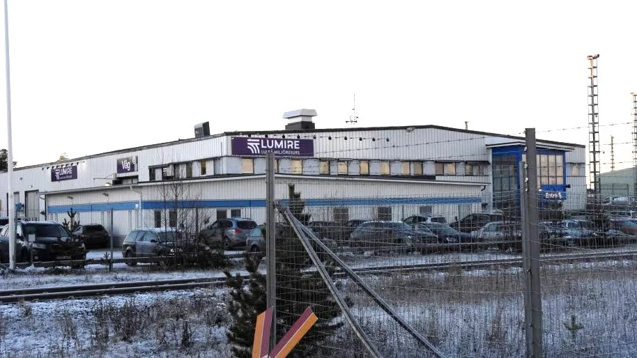 Det kommunala renhållningsbolaget Lumire skakas just nu av ilska bland personalen efter att ledningen informerat om att semesterdagar skulle dras i och med att sopbilarna stod i kylan.