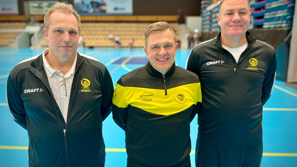 KAIK:s tränarestab, med Roger Hovsby och Håkan Eriksson i spetsen, gläds åt det stora beskedet.