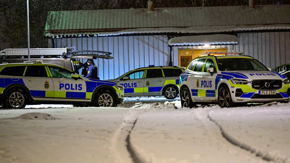 Polisen larmades till brottsplatsen i Södertälje av boende som trott sig ha hört smällare eller fyrverkerier i området. Arkivbild.