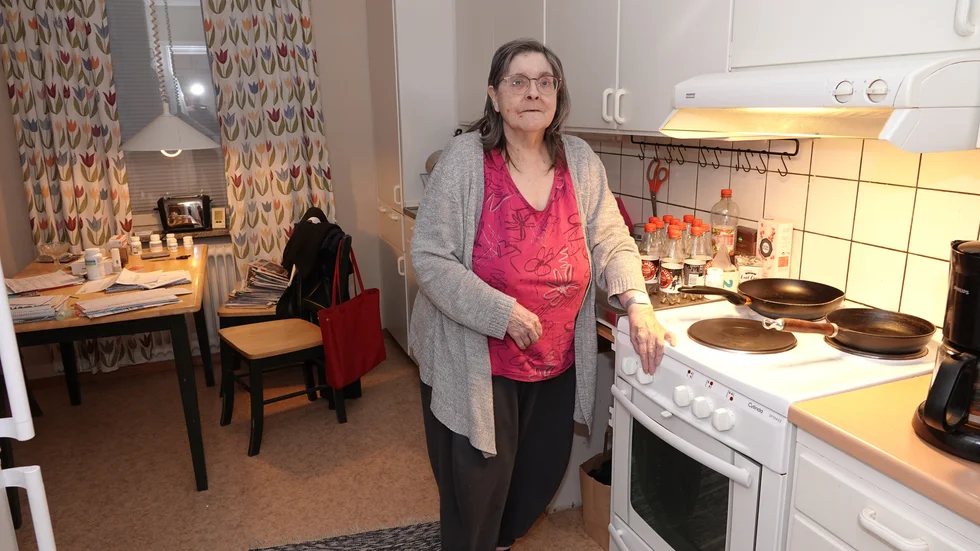 Regine Schneeweiss är svårt sjuk i kol. Branden på Sundsgatan gjorde henne tillstånd värre på grund av all rök hon andades in.