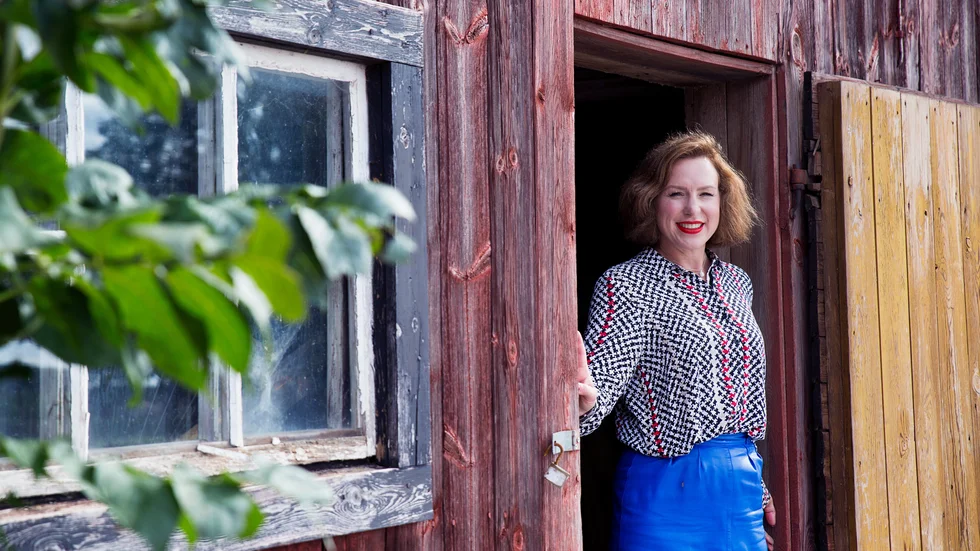 Enligt Alexandra Von Siebenthal är shorts generellt inte accepterat  på arbetsplatsen. Det bästa är dock att fråga arbetsgivaren vad som gäller. 
