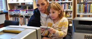 Retrospelsfrossa värmde frusna Malåbor