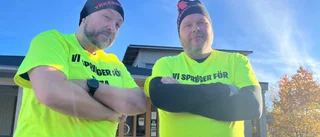 Kyrkvaktmästarna Håkan och Martin "tjockisjoggar" för pizza till ukrainska flyktingar
