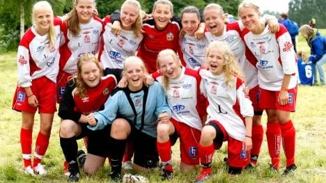 Länslaget flickor i Piteå Summer Games