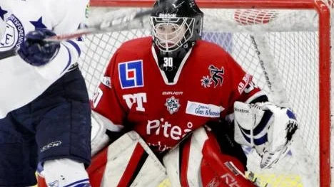 Munksunds succémålvakt Sara Sundqvist är klar för kommande säsong. Klubben har en önskelista och hoppas på nyförvärv av hög klass.