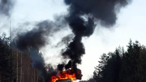 Vägen mellan Abborrträsk och Arvidsjaur hölls avstängd under stora delar av måndagsdygnet på grund av olyckan.
