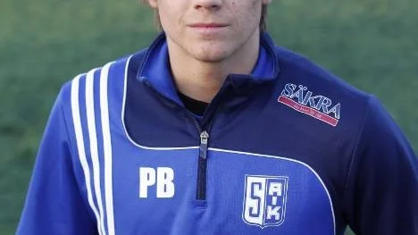 Peter Berglund gjorde två av målen när Storfors besegrade Piteå 2 med klara 5-1 i söderfyran.
