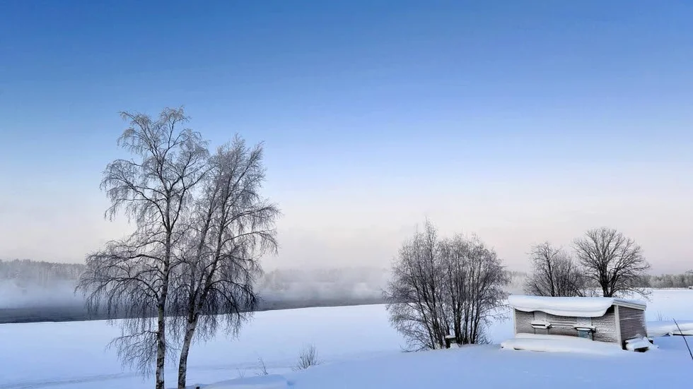 BRRR. Kylan håller sitt grepp över Norrbotten, även om det blivit lite mildare längst i norr.