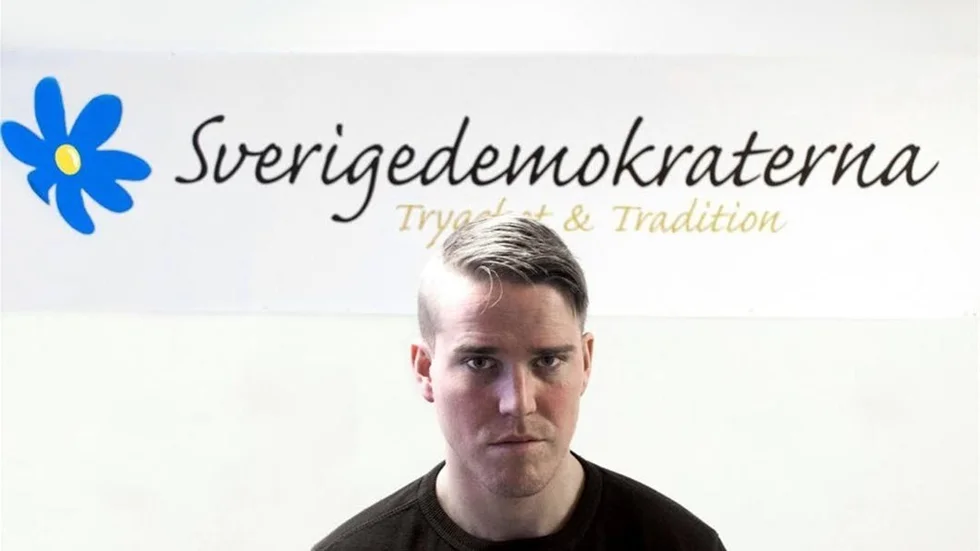 Jeff Ahl gick med i Sverigedemokraterna 2011. Ett år senare blev han ordförande i Sverigedemokratisk Ungdom i Norrbotten. Nu är han ordförande för SD i länet.