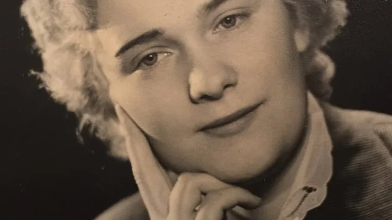 Julia Töyrä.