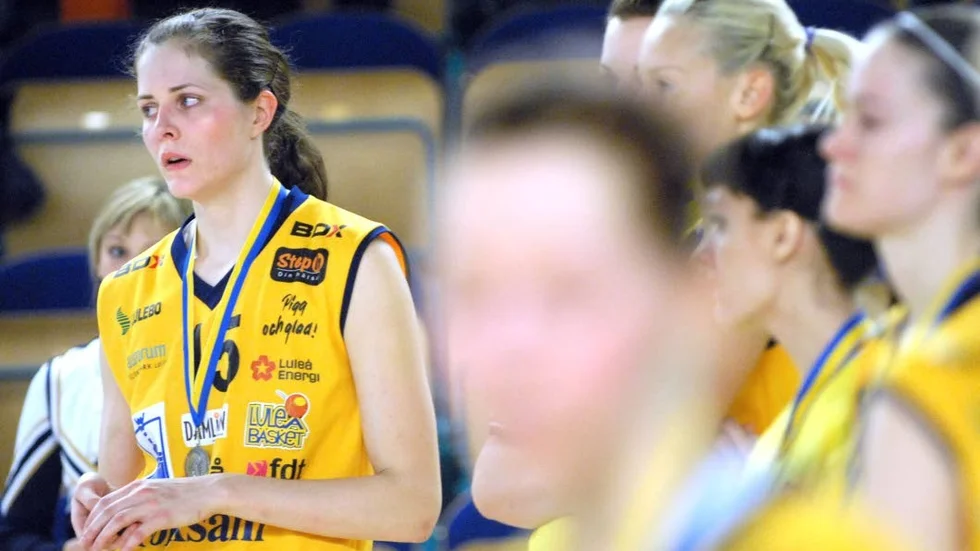 Under åren i Luleå Basket blev det SM-silver som bäst för Katarina Andersson. Här deppar hon efter finalförlusten mot 08 Stockholm Human Rights 2007.
