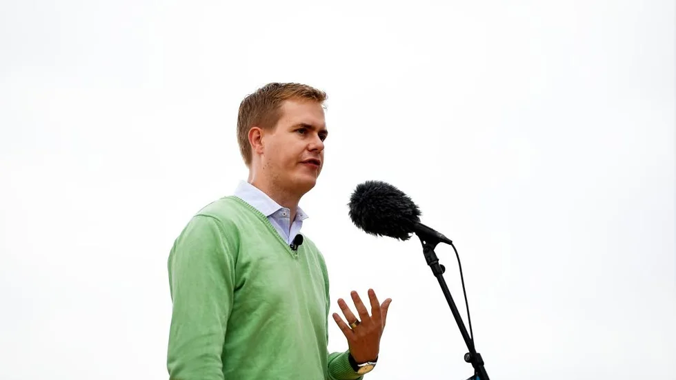 Läxhjälp. Vänder inte ensamt de sjunkande skolresultaten.
