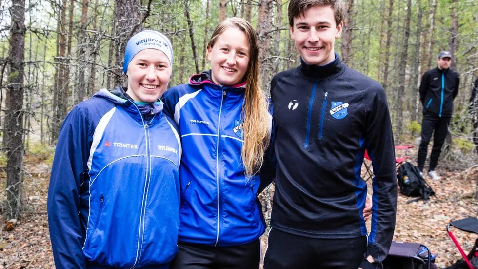 Tripp, trapp, trull. Vittjärv SK:s Evelina, Andrea och Rasmus Wickbom stod alla på pallen efter lördagens långdistans ute i Ersnäs.