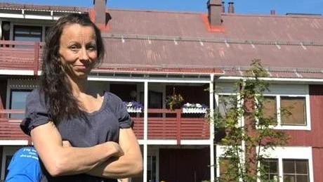 ENDA. Marit Sarri är enhetschef på Norrbottens enda minoritetsboende för samer. Det är stora skillnader mellan förvaltningskommunerna i hur de erbjuder äldrevård på samiska.
