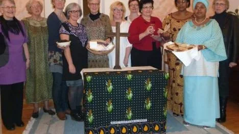 Den 4 mars firade kvinnor från Älvsbyns kristna kyrkor Världsböndagen med en ekumenisk kvällsgudstjänst i Korskyrkan. Årets program var skrivet av kvinnor i Chile och hade temat "Hur många bröd har du?"