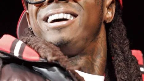 Lil Wayne låter trött.