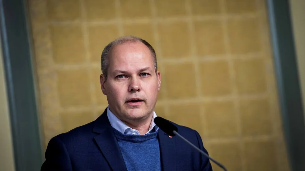 Ska bli straffbart. Den nya lagen olovlig identitetsanvädnning ska hindra ID-kapningar. "Att ta över en annans identitet är inte straffbart i dag", säger justitie- och migrationsminister Morgan Johansson.