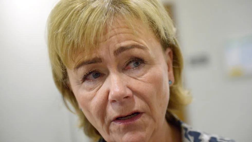 Skärpning. Justitieminister Beatrice Ask, M, tror att skärpta straff kan bromsa upp vapenanvändandet bland kriminella.