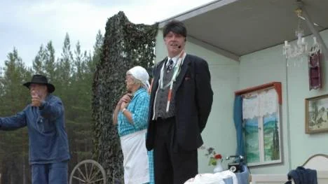 När manusförfattaren och regissören väljer att hoppa av så nära inpå