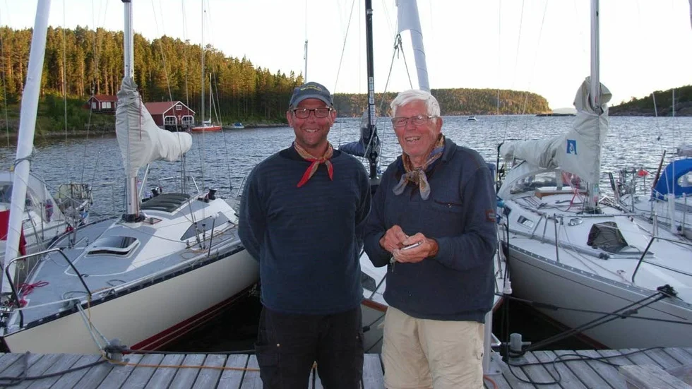 Jag och Erik. Erik Nyström säger som vanligt att det nog är sista gången han seglar så här långt. Fast det tror jag inte på den här gången heller.
