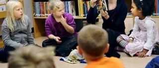 Leken öppnar dörrar för barnen till litteraturen