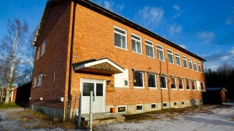 Efter att PT skrev om Tväråbo AB:s intresse att köpa skolan i Tvärån  vill nu också Leif Ögren via sitt företag Euro Apartments AB vara med och lägga bud på den rivningshotade fastigheten.