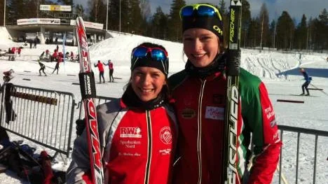 Två finalister. Anna Magnusson, Hemmingsmark (till vänster) och Sofia Henriksson, Strömnäs GIF tog sig till sprintfinalerna i JSM och blev fyra och femma i D 17-18 respektive D 19-20.
