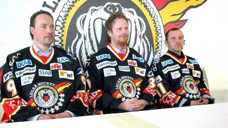 De har spelat tillsammans i klubben i flera säsonger, nu tar de över som tränare i Luleå Hockey. Roger Åkesrtröm, Jonas Rönnqvist och Thomas Berglund är den nya tränartrion som ska skapa ett vinnande lag och föra Luleå till slutspel nästa säsong.