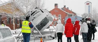 Elever fick nyttig lektion om bilbälte