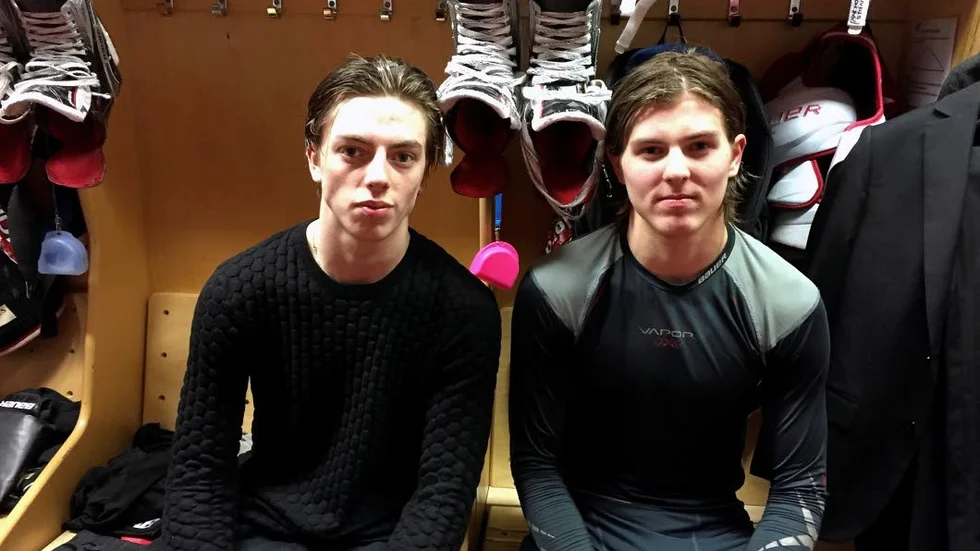 Juniorerna. Anton Toolanen (t.v) och Isac Lundeström kliver in i SHL-kostymen.