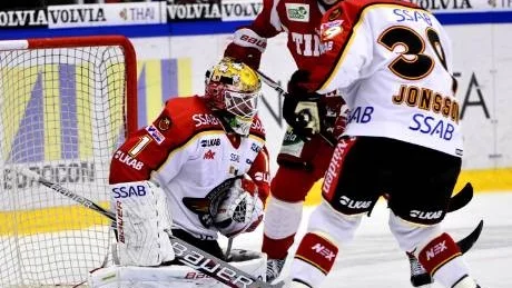 STABIL. David Rautio höll nollan i 65 minuter men det räckte ändå inte.