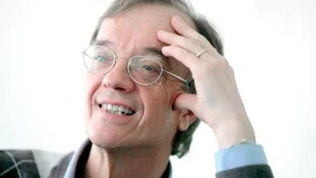 ÖVERTYGAD. Professor Magnus Ericsson är övertygad om att gruvbrytningen i Pajala lever kvar. "Gruvan kommer på sikt att löna sig och den finns ju redan där", säger han.
