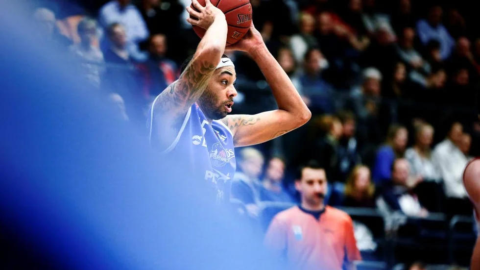 Stjärnan. Jaraun Burrows, LF Basket, var en gigant mot Sundsvall.