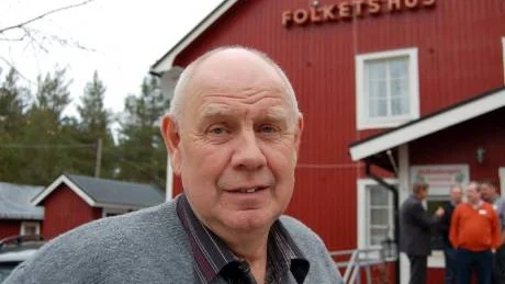 RÄTTESNÖRE. Leif Kratz, stadsbyggnadschef vid Rättviks kommun, berättade i helgen vid ett seminarium i Gunnarsbyn om hur hans kommun kan ha inflyttning år efter år. Eldsjälar och vårdat landskap är viktiga delar i framgången.