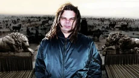 AVLYSSNAR. Lars Mikael Raattamaa.