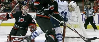 Wallin fortsätter plocka poäng - gjorde mål mot Toronto
