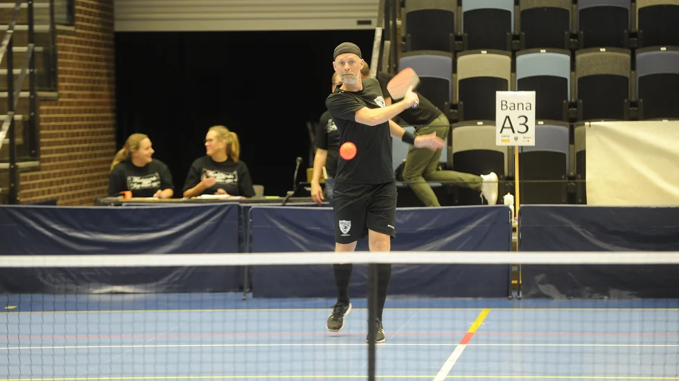 Nyköping Open blev en succé föra året så nu är det dags igen. I helgen avgörs ett hundratalmatcher på Rosvalla. På bilden Alexander Flygare, Nyköping, från förra årets turenring. Arkivbild