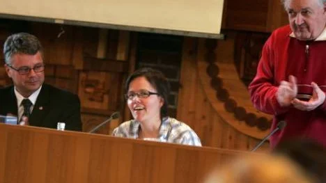 Eva Westerlund (S) tog under applåder över posten som fullmäktiges ordförande i måndags.