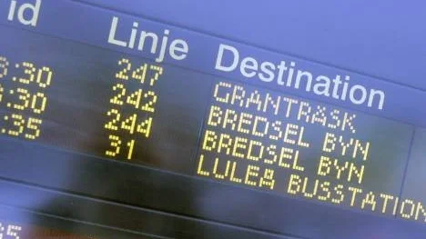 Ungdom upp till 20 år och pensionärer från 65 år åker fortfarande hur mycket buss de vill inom Älvsbyns kommun för 100 kronor per år.