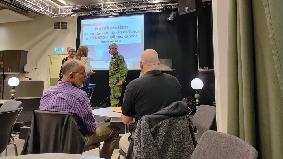 Piteå nya Föreläsningsförening bjöd in till föreläsning av Lars Carlsson, militär chef för Norra militärdistriktet.