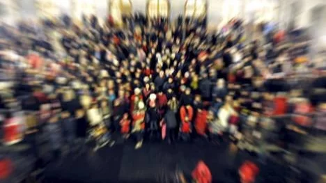 Alliansen försöker framställa den socialdemokratiska politiken som en politik endast för sjuka och arbetslösa. Sanningen är att den stora massan vinner mest på ett solidariskt samhälle.