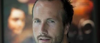 Filmregissör vill starta vapendebatt