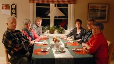 Motionsdansens vänner, från vänster Georg Lestander, Sonja Ruth, Gunnar Eriksson, Doris Ottosson, Carola Wiklund och Karen Ingebrigtsen hoppas att dansen ska få fotfäste i Arjeplog igen.