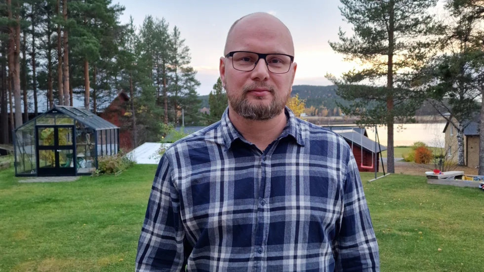 "Vi vill möjliggöra boende för entreprenörerna och har identifierat kommunal mark som kan arrenderas ut till H2 Green Steel, kopplat till deras arbetskraft. Det kommer att handla om enkla rum av någon sorts moduler som sätts ihop för tillfällig arbetskraft", säger projektledaren Johan Larsson.