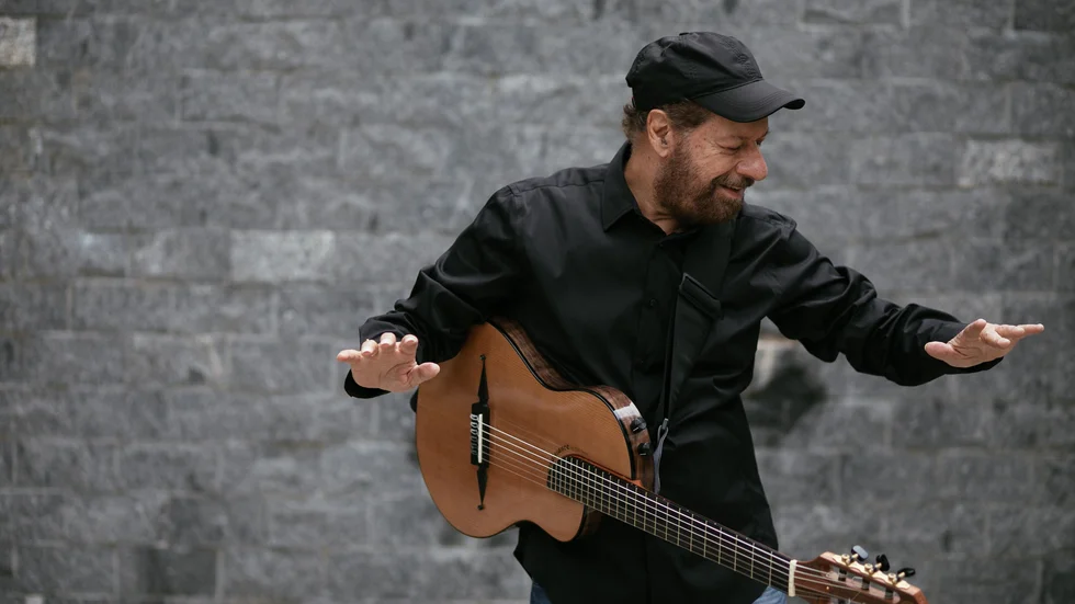 Joao Bosco är en av alla de musiker som spelar på gitarrfestivalen i Uppsala. Pressbild.