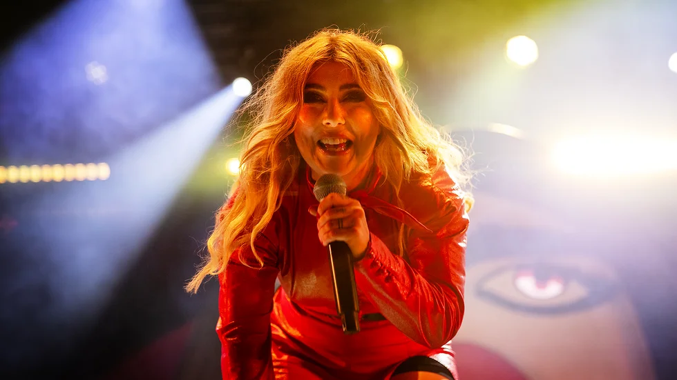 Miss Li sparkar igång sin turné med premiär i Nyköping. 