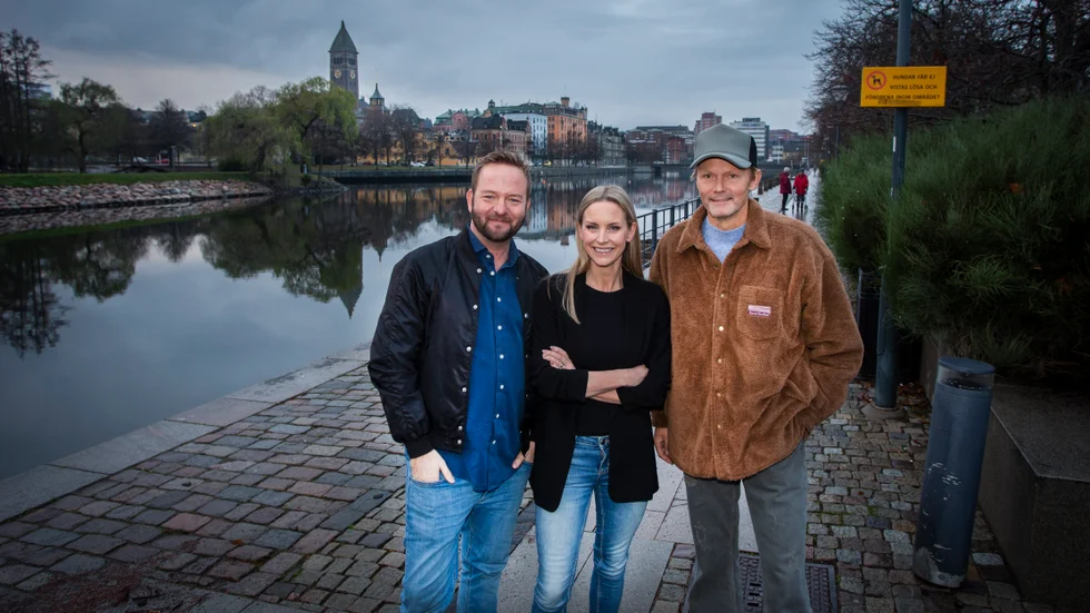 Så såg det ut, när film- och serieveteranerna Henrik Björn och Felix Herngren mötte författaren Emelie Schepp vid inspelningarna av "Jana – Märkta för livet" i Norrköping.