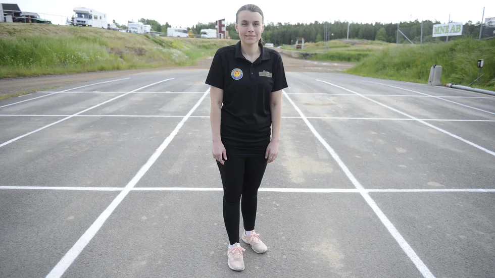 Viktoria Johansson från SMK Nyköping gör debut som tävlingsledare när klubben arrangerar sin tvådagars folkracetävling. 